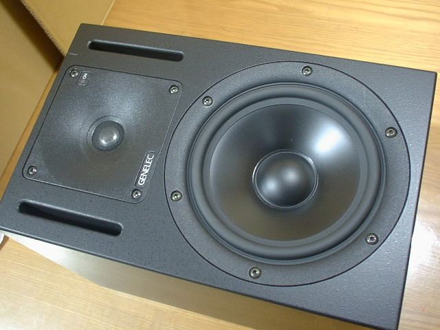 [音出し確認済み・電源コード：無し]GENELEC ジェネレック 1030A（2本）_画像3