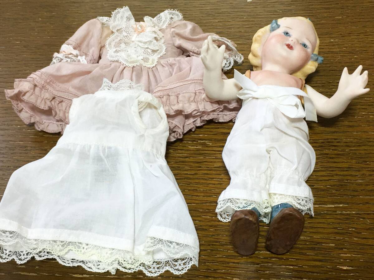  bisque doll Vintage .. girl doll race underwear pink Western-style clothes attaching 