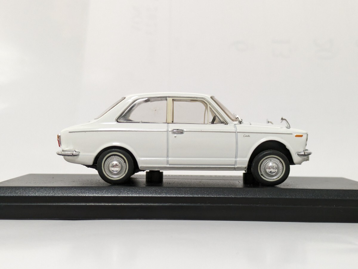 アシェット 国産名車コレクション 1/43 トヨタ カローラ 1966の画像3