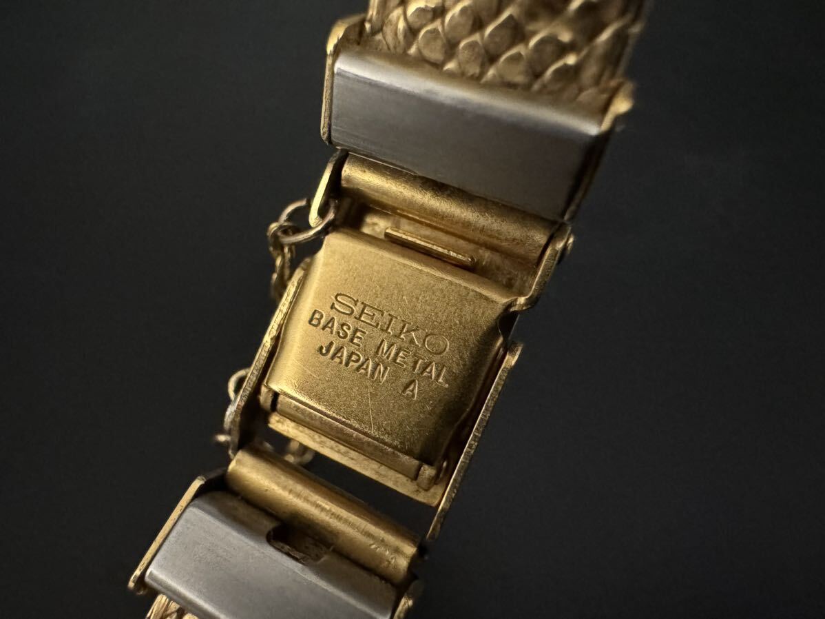 不動品 SEIKO EXCELINE セイコー エクセリーヌ 4N20-0390 ダイヤベゼル クォーツ レディース 腕時計の画像9