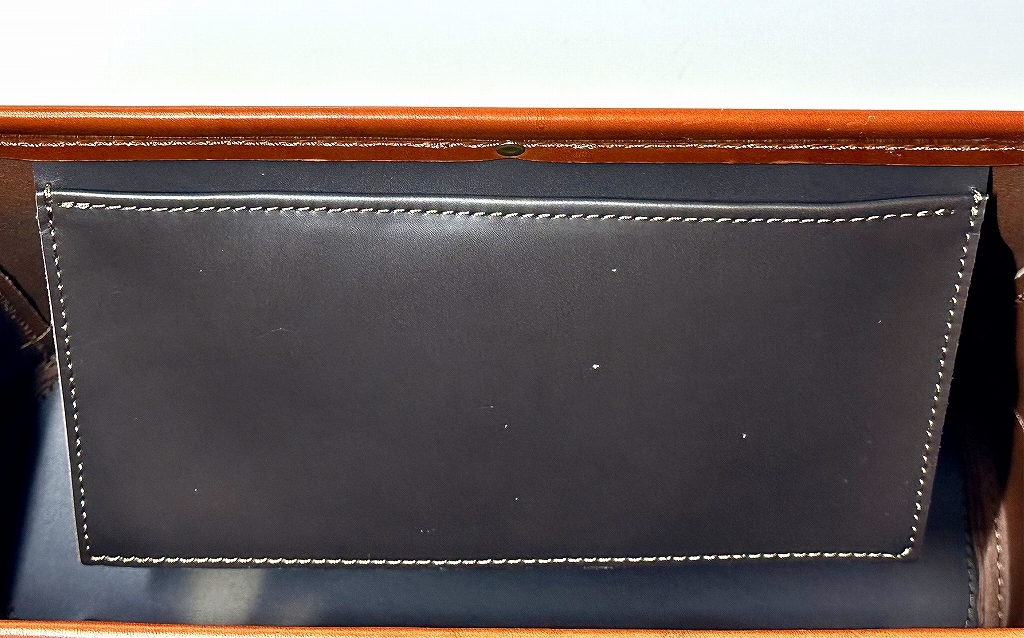 ヘルツ 中古革鞄 HERZ レザー ダレスバッグ ショルダーストラップ・カギ1個付属、外装痛みアリ品_画像8