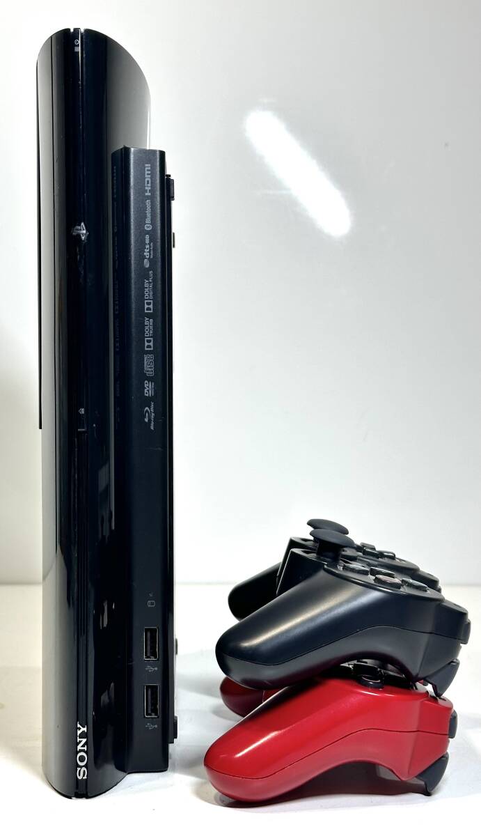 中古ゲーム機 ソニー プレイステーション3本体(後期 CECH-4200B)・PS3用コントローラー×2・ソフト4本セット、部品取り・ジャンク扱いの画像2