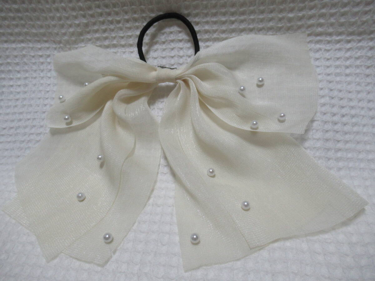  chiffon style. light cloth. ribbon type pearl attaching hair elastic ivory series just a little defect have 