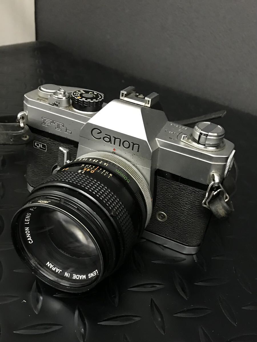 F75★CANON キャノン FTb LENS FD 50㎜ 1:1.4フィルムカメラ 空シャッター確認済み※GW休暇の為4/30以降は発送が5/7～になりますの画像4