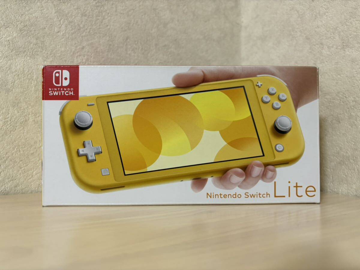 Nintendo Switch ライト イエロー 1円からスタート/安売り/かんたんな清掃済みの画像1