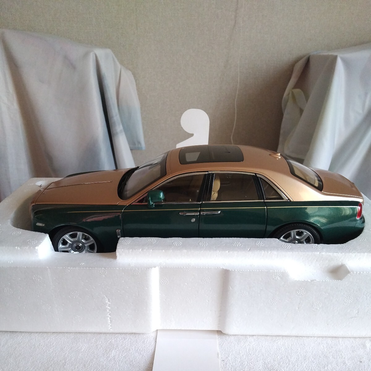 1/18 Kyosho Rolls Royce ghost green silver 