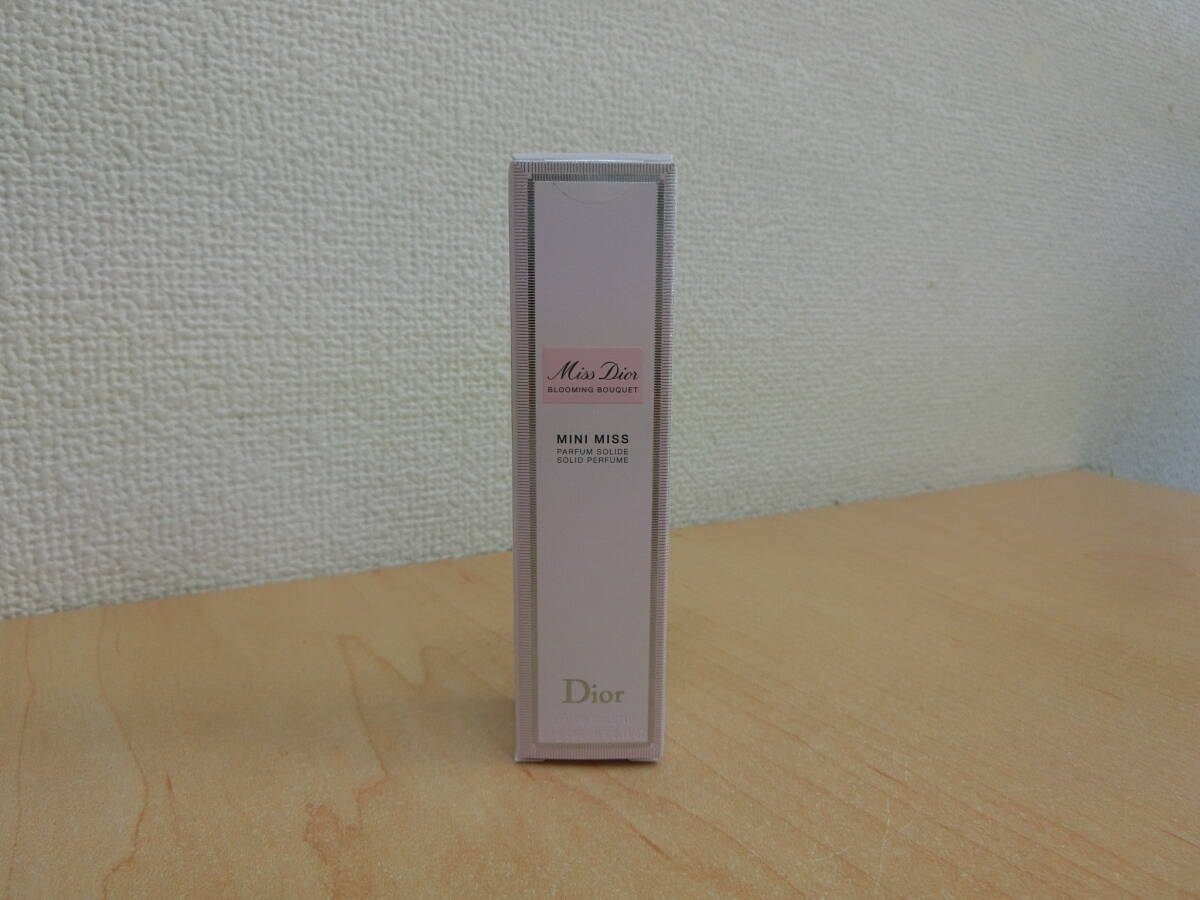 (1210) 【新品・未開封】Miss Dior ミス ディオール ブルーミング ブーケ ミニ ミス ソリッドパフューム の画像1