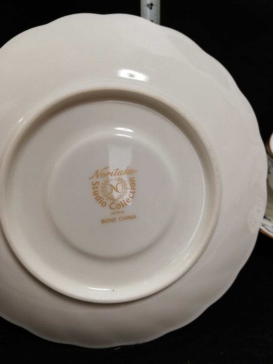 CS455.【未使用】 Noritake ノリタケ スタジオコレクション カップ ソーサー ティーカップ コーヒーカップ 花柄 洋食器 ネイビー 2客/60の画像5