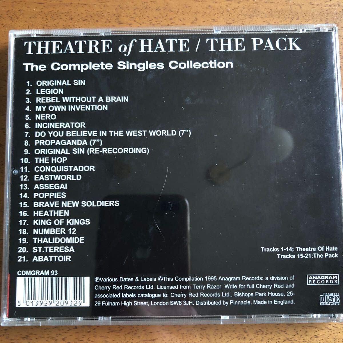 ◆Theatre Of Hate《The Complete Singles Collection》◆輸入盤 送料185円_画像2