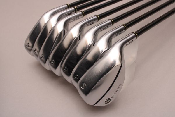 【美品】プロギア アイアンセット 7本《5-9/P/S》PRGR 905 SPEED IRONS《M-37/R相当》DATA060 純正カーボン ゴルフ ＃140※G083の画像1