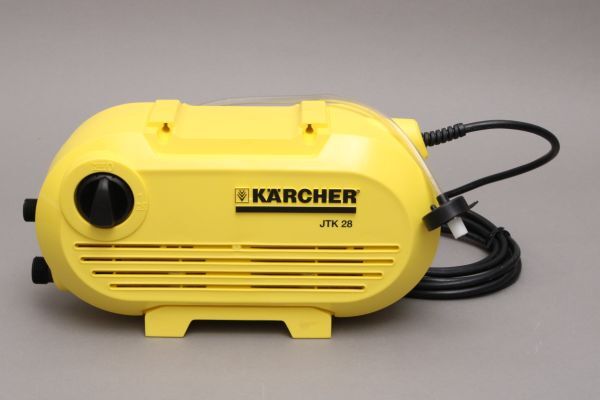 未使用 展示品 KARCHER ケルヒャー 家庭用高圧洗浄機 JTK 28 Plus 高圧 洗浄機 家庭用洗浄機 高圧タイプ 壁掃除 防水 掃除 洗車 ＃120〇023_画像2