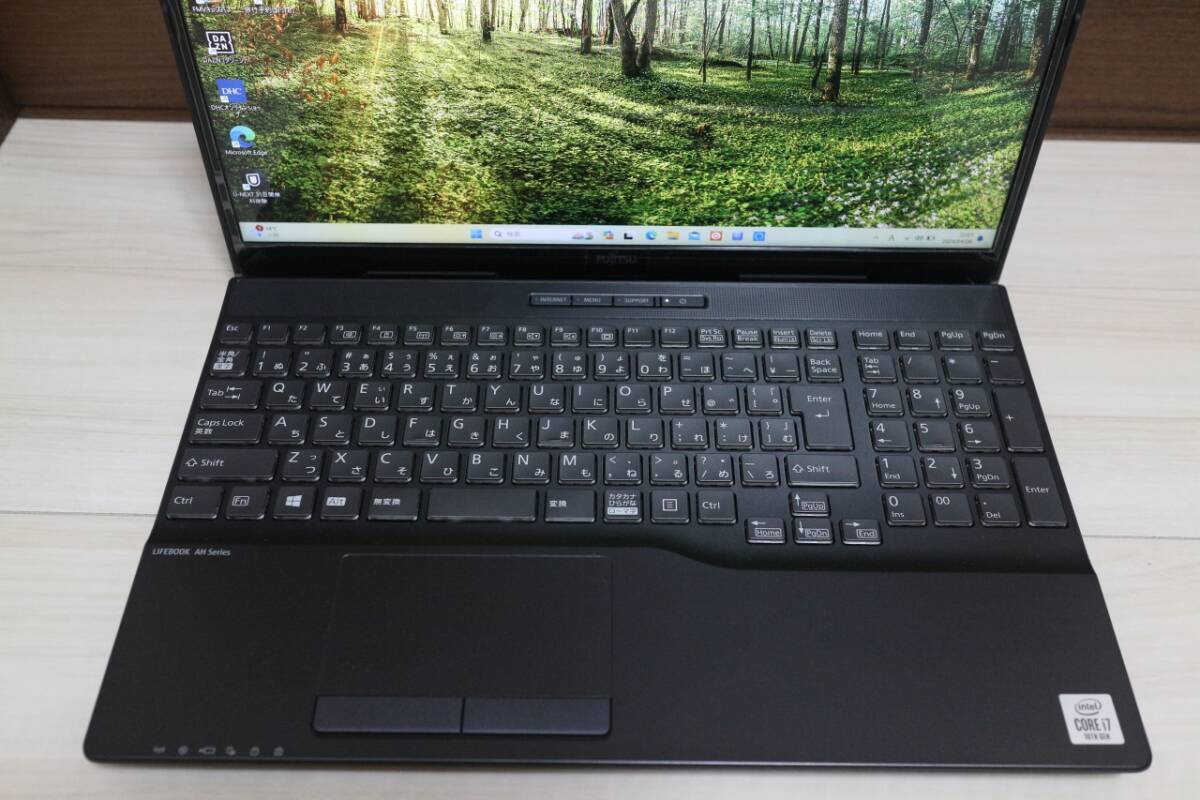 最新 Windows11!! office 2019 早い者勝ち ★美品★ FUJITSU 富士通 LIFEBOOK AH53/E2 FMVA53E2B i7 10510 8GB SSD 512GB♪_画像2