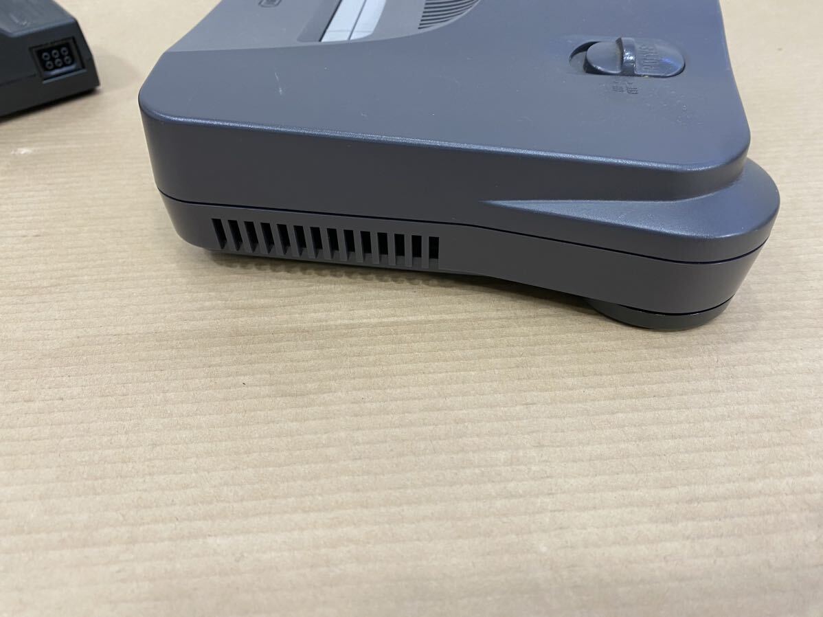 Nintendo 任天堂 ニンテンドー 64 ゲーム機本体 NUS-001 コントローラー ×2点 NUS-005 アダプター 端子コードの画像5