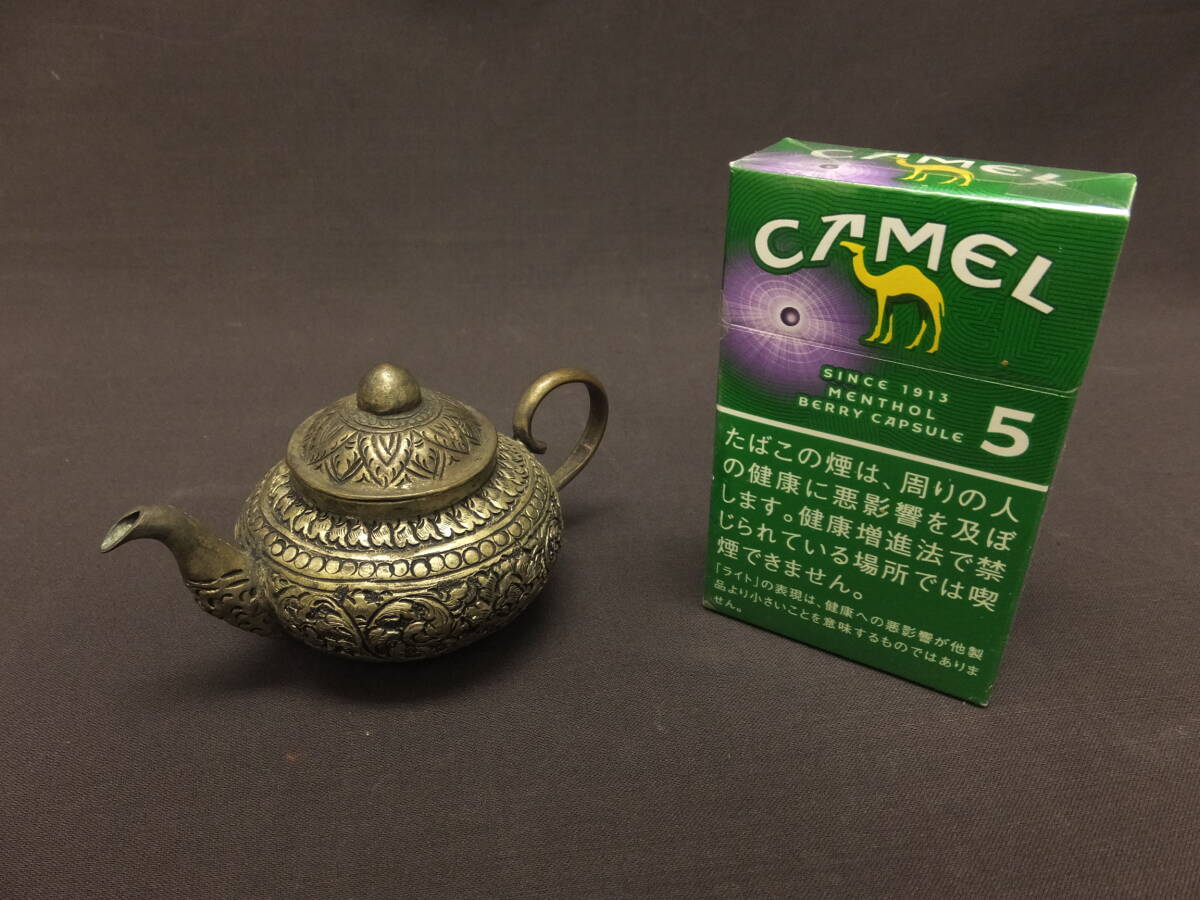 [041201] 置物 水差し 茶壺 草花文 銅製の画像3