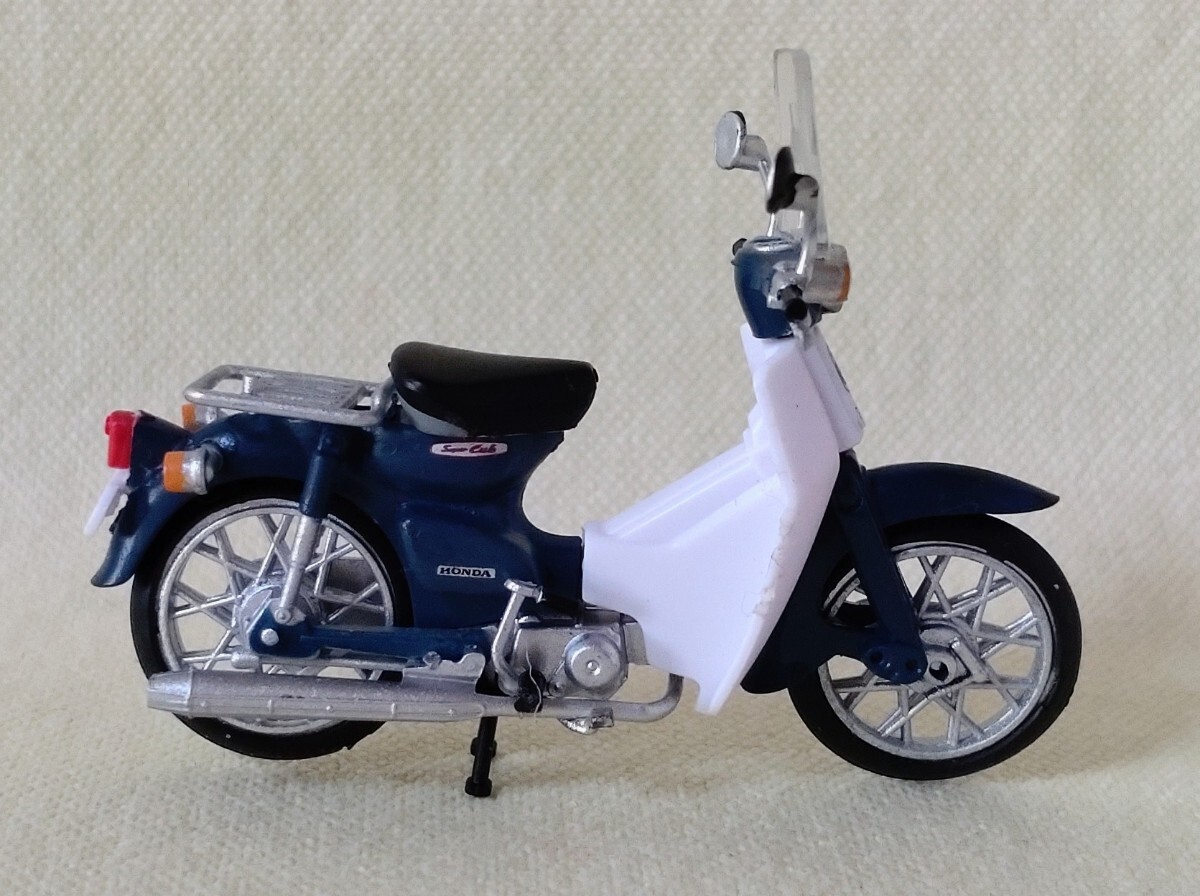 GALLERY展示品 アオシマ カプセルトイ1/32 ホンダ スーパーカブコレクション スタンダードブルーの画像3