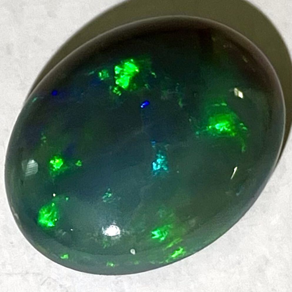 遊色効果!!●天然ブラックオパール4.013ct●a 約12.9×10.2mm ルース 裸石 宝石 ジュエリー fire jewelry opal EA0/EB0 テEA8の画像2