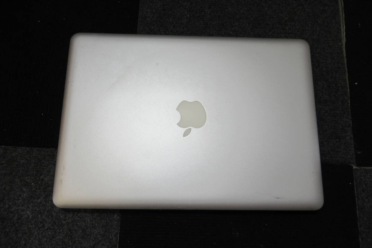 棚21.B1387 Apple Macbook Pro A1278 スペースグレイ  ノートパソコン 現状品の画像4