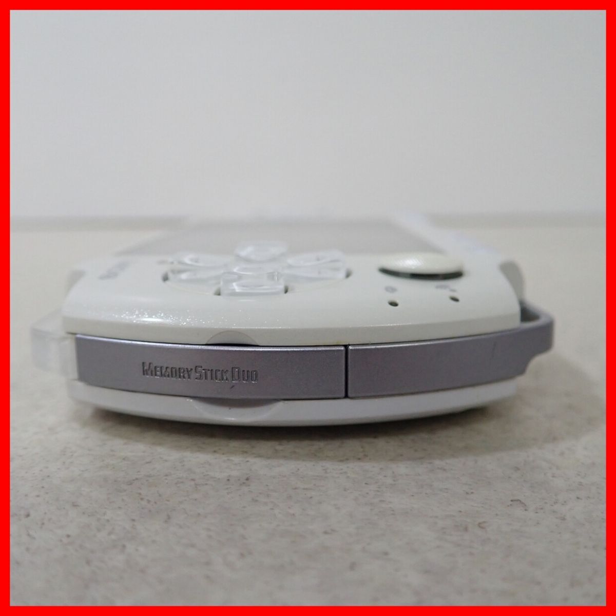 動作品 PSP プレイステーションポータブル PSP-3000 パールホワイト 本体 SONY ソニー 箱説付【10の画像8