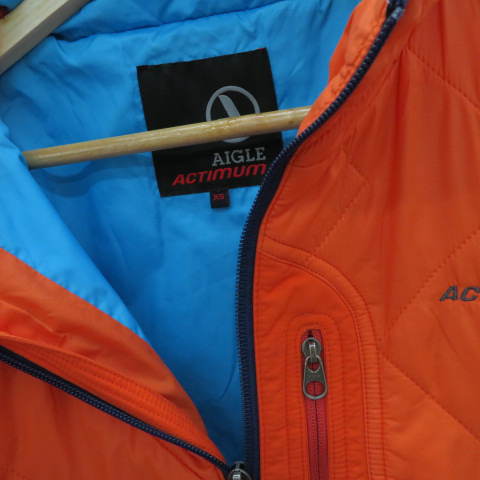 エーグル AIGLE アウトドアウェア キルティングジャケット ミドル丈 ジップアップ フード付き ナイロン XS オレンジ /YK5 メンズ_画像4