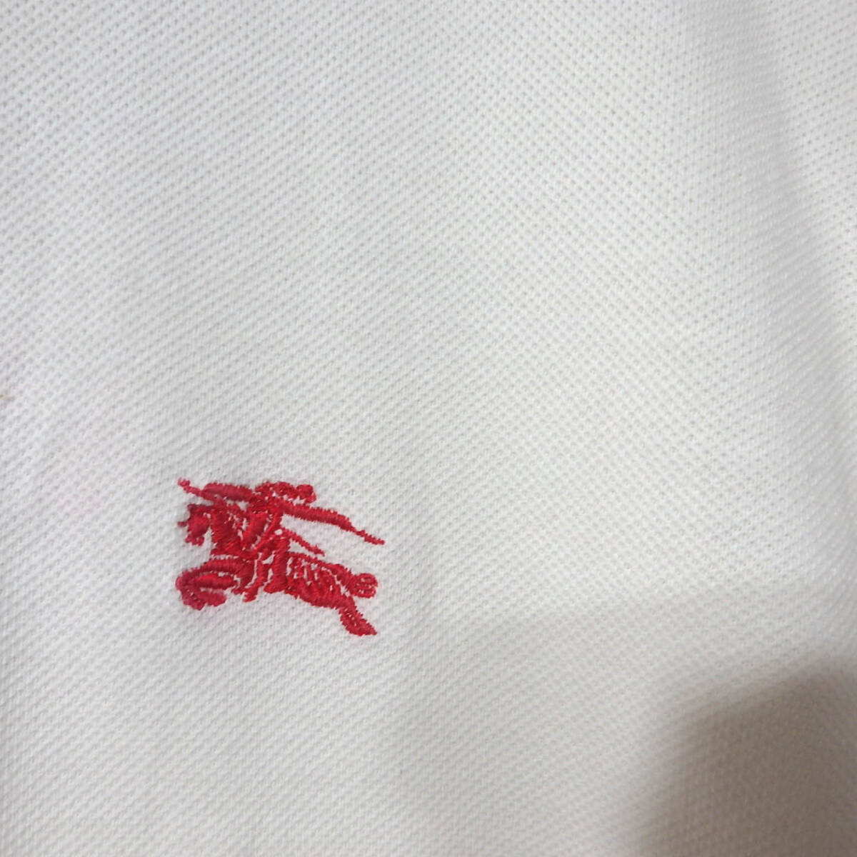 【送料無料】バーバリーポロシャツ/イングランド製　Mサイズ　白　ワンポイント　BURBERRY_画像3