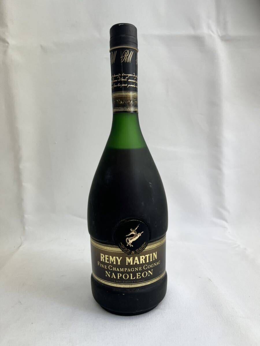 (FU)未開封 お酒 レミーマルタン ナポレオン ブランデー 古酒 40% 700ml の画像1