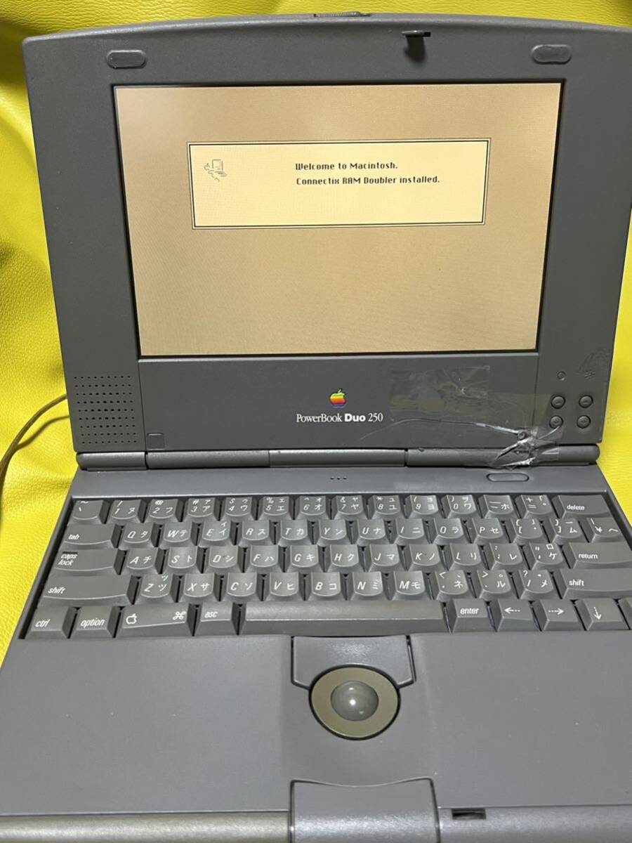 Power book Duo 250 with defect Junk Apple