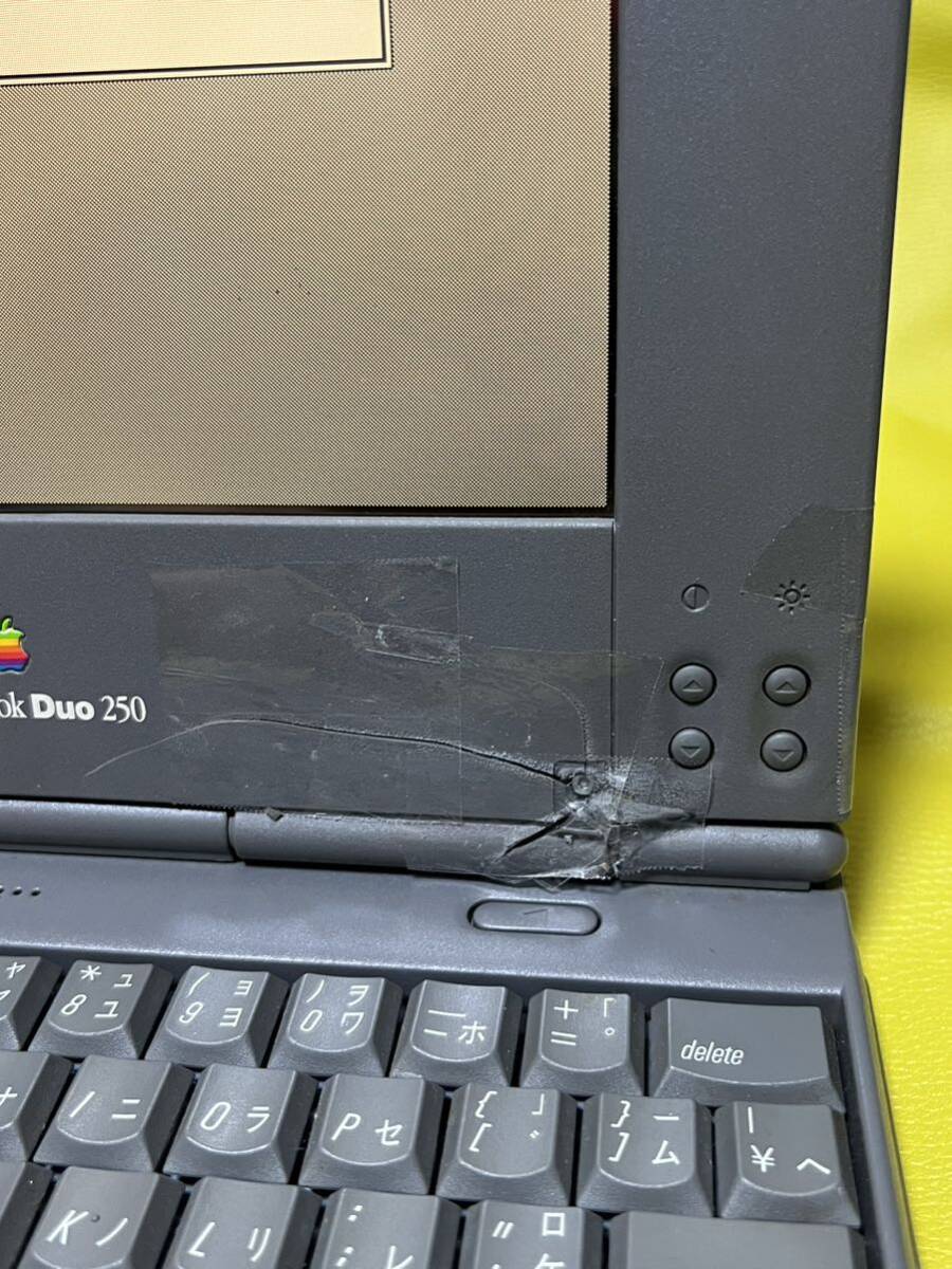 Power book Duo 250 with defect Junk Apple