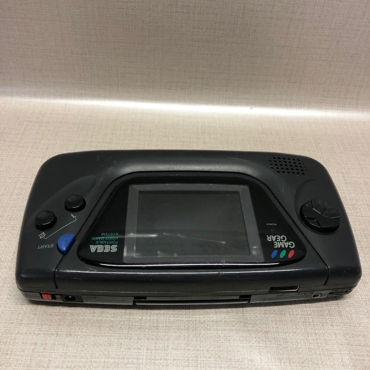 (J1182) SEGA セガ ゲームギア 黒 HGG-3210 ジャンク品　送料520円_画像3