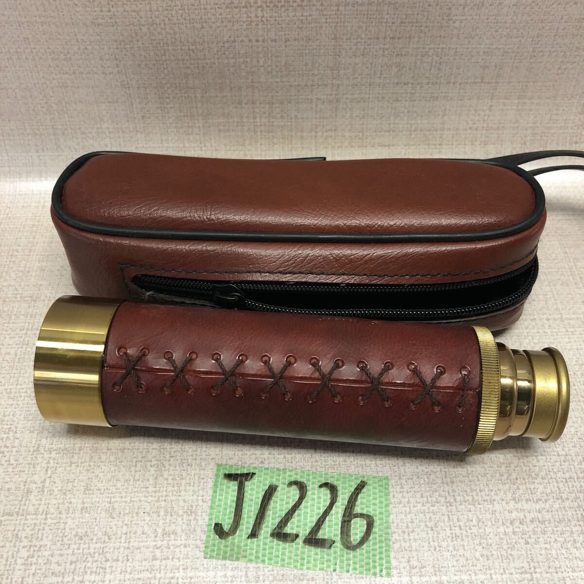 (J1226) HAND TELESCOPE ハンドテレスコープ 25×30mm 単眼鏡 望遠鏡 収納ケース付 送料520円の画像1