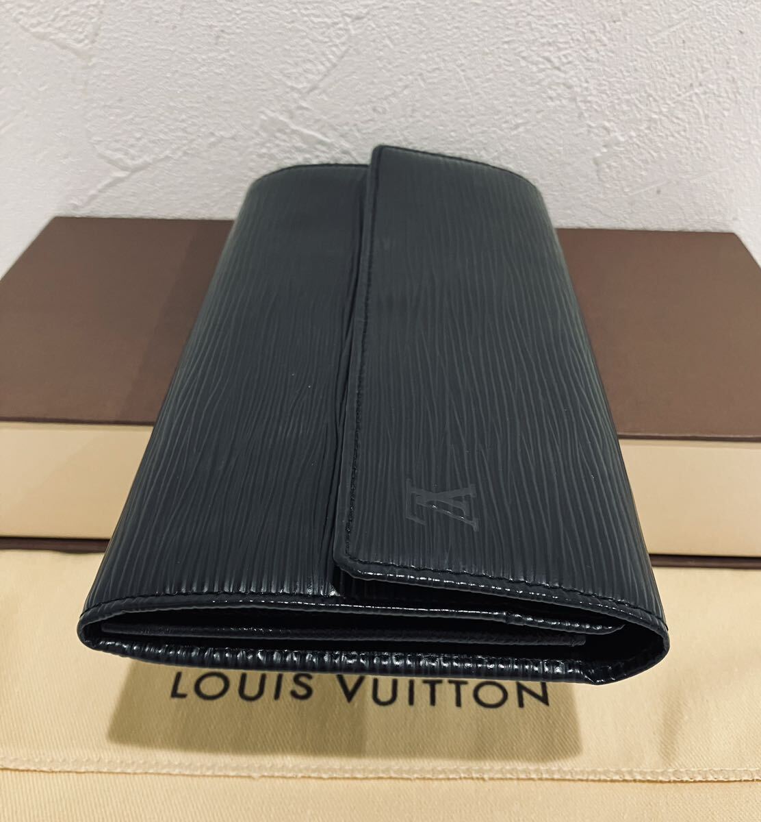 LOUIS VUITTON ★ 新品同様 ルイヴィトン エピ ノワール レザー 長財布 ブラック 黒の画像5