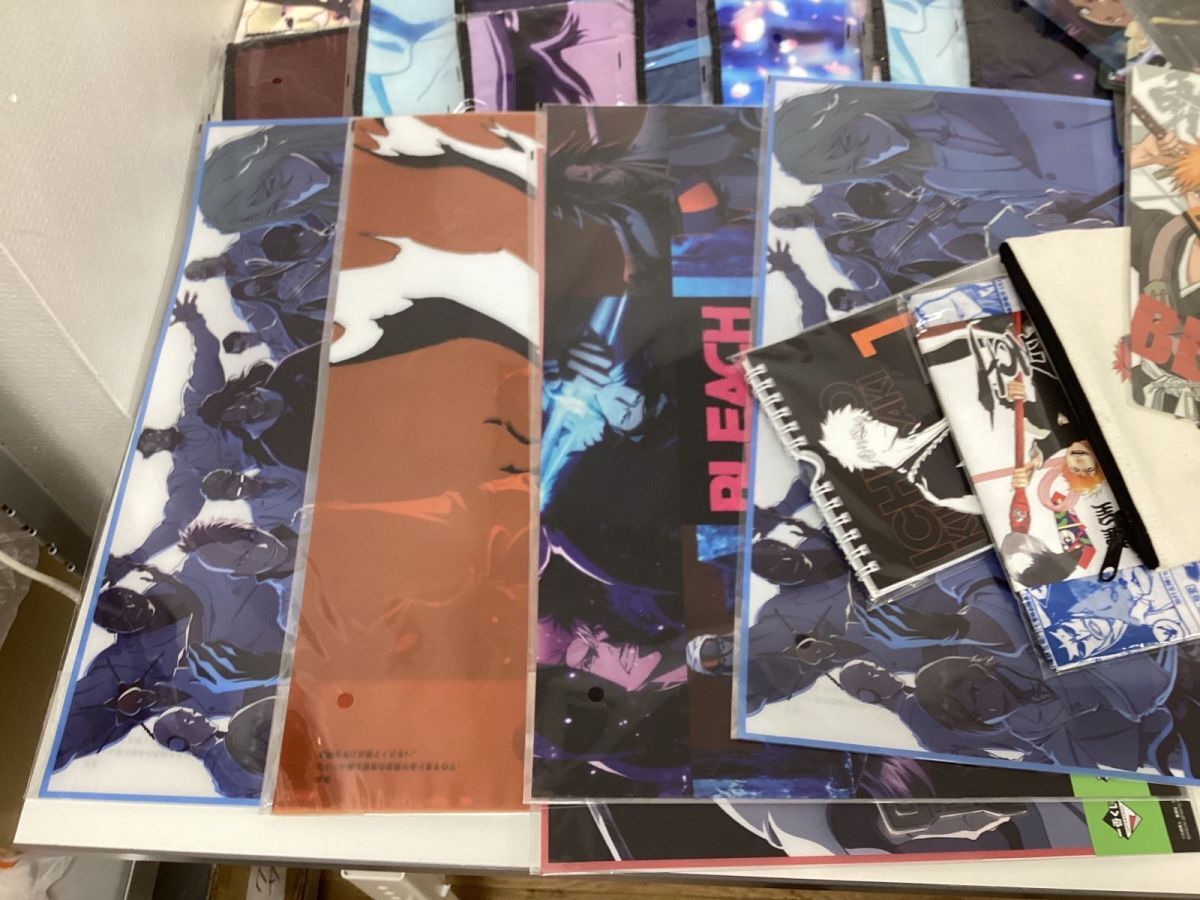 【現状】BLEACH グッズ まとめ売り 黒崎一護 フィギュア クリアファイル DVD 他 / ブリーチ_画像8