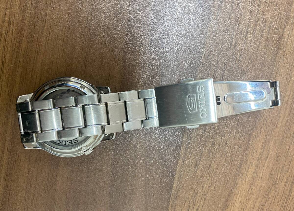 17852 SEIKO 時計 稼働品 SEIKO5 腕時計 アナログ 自動巻き デイト 裏スケ 7S26-02J0の画像3