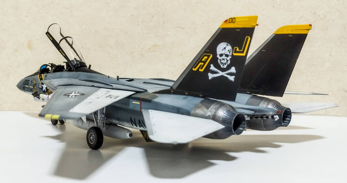 ★タミヤ1/48　GRUMMAN F-14A TOMCAT　完成品★_画像1