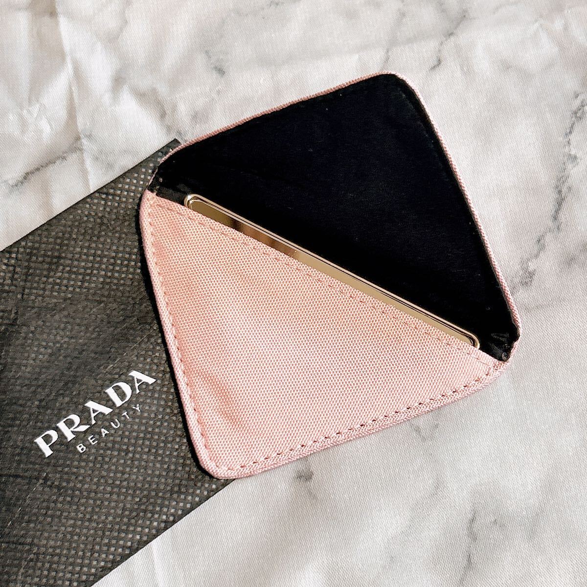 レア 新品本物 プラダ パラドックス 香水ノベルティ ミラー ピンク プレート型 手鏡 携帯用 三角 PRADA_画像9
