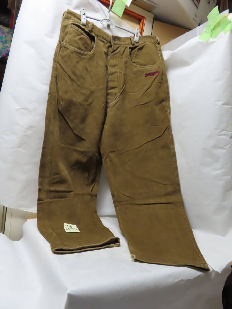 244-43 nappy treacle brown color jeans LARG size MADEINCANADA becomes.