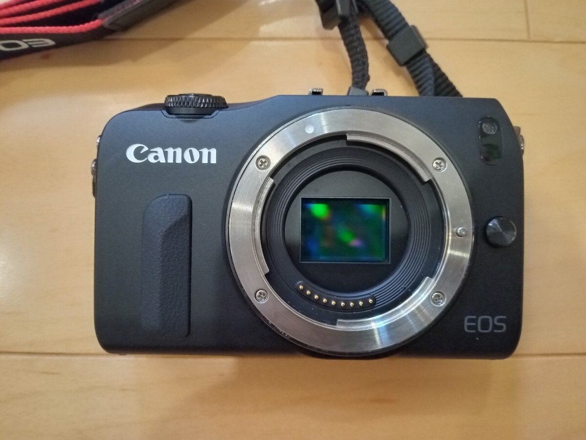 Canon EOS M レンズ付き_画像2