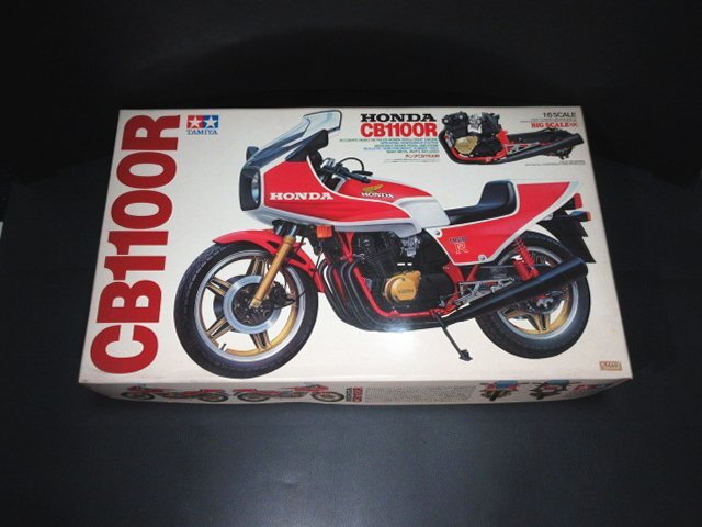 XB637◇タミヤ 1/6 ビッグスケールシリーズ No.22 ホンダ CB1100R オートバイ プラモデル / TAMIYA HONDA バイク / 未組立 / 現状渡しの画像1