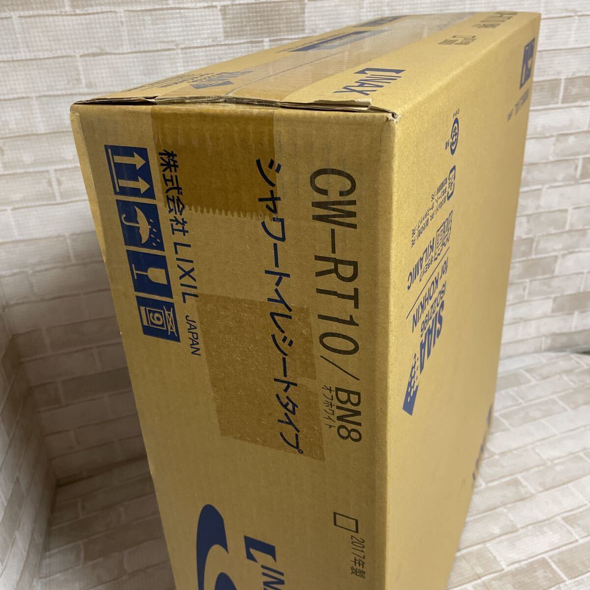 新品 LIXIL INAX シャワートイレ シートタイプ CW-RT10/BN8 オフ 新品 LIXIL INAX シャワートイレ シートタイプ CW-RT10/BN8 オフ