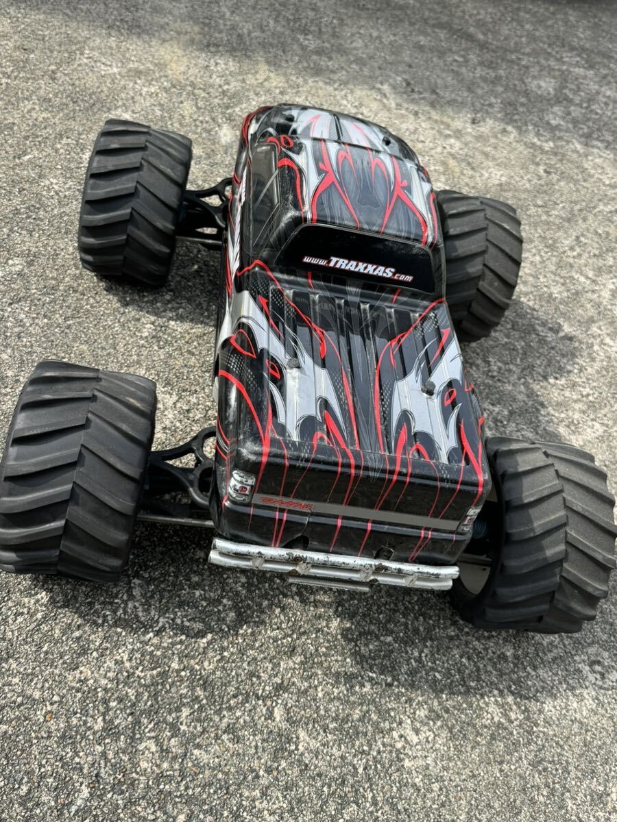 トラクサス E-MAXX ラジコンカー モンスタートラックの画像4