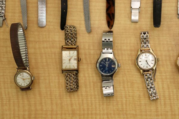[ summarize ] lady's wristwatch hand winding self-winding watch 30 point antique brand set sale clock Rado * Seiko * Citizen * Longines other 