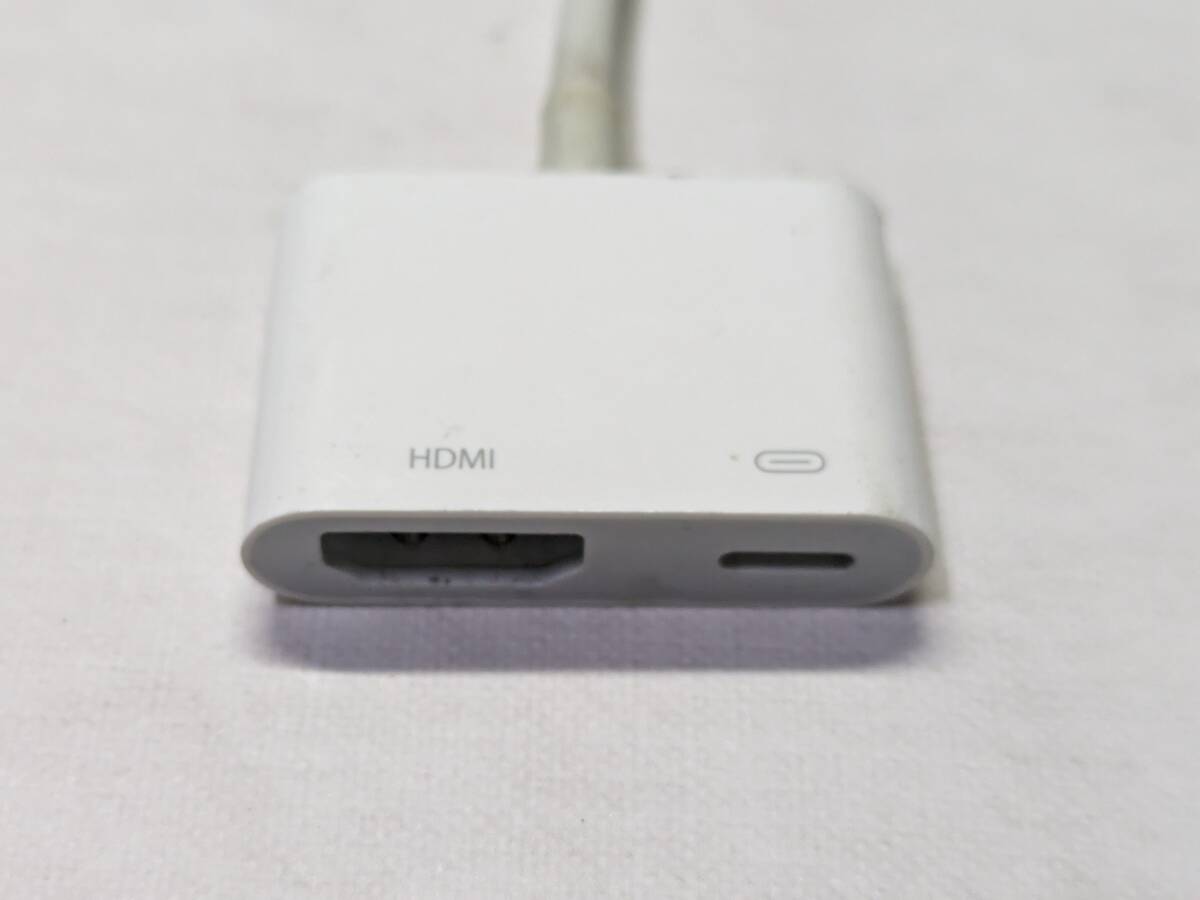 Apple Lightning - Digital AVアダプタ 純正 中古 HDMI出力 ライトニングで同時に充電可能。の画像2