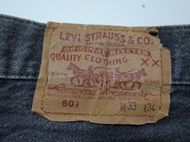 ■0413■MADE IN USA アメリカ製 リーバイス LEVIS ブラックデニム W33 ボタンフライ●_画像3