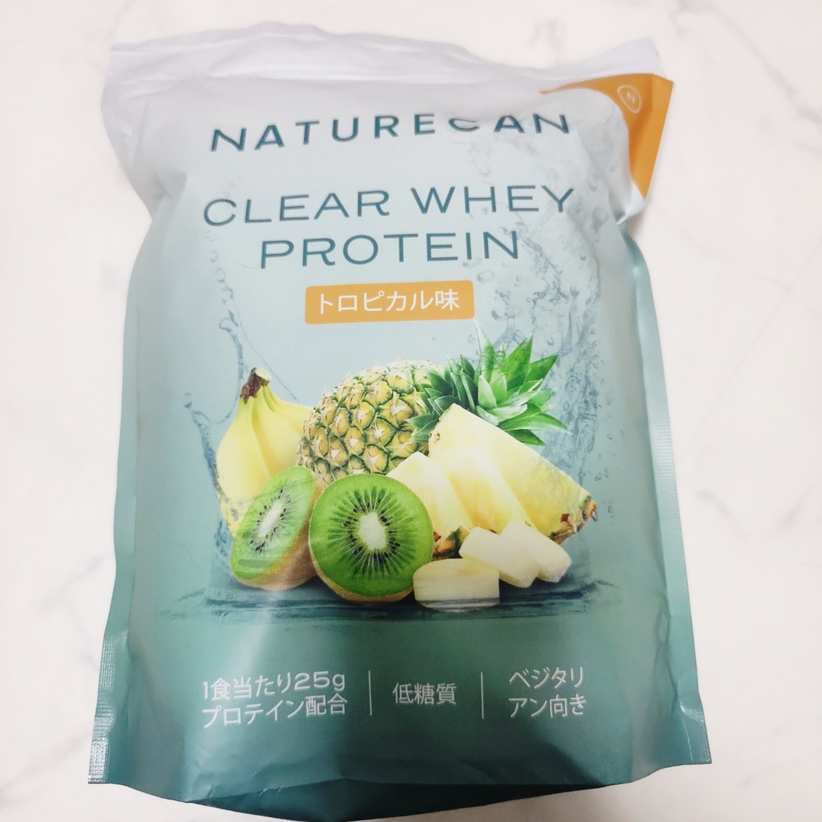 Naturecan fitness ホエイプロテイン タンパク質最大25g トロピカル味 1kg CREAR WHEY PROTEINの画像1