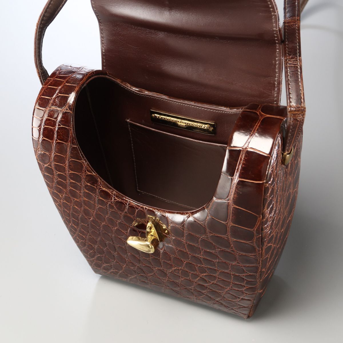 GP8403^KLEINBERG SHERRILL*book@wani leather * crocodile leather * top class leather * flap shoulder bag * Cross body * diagonal ..* bag * brown group 