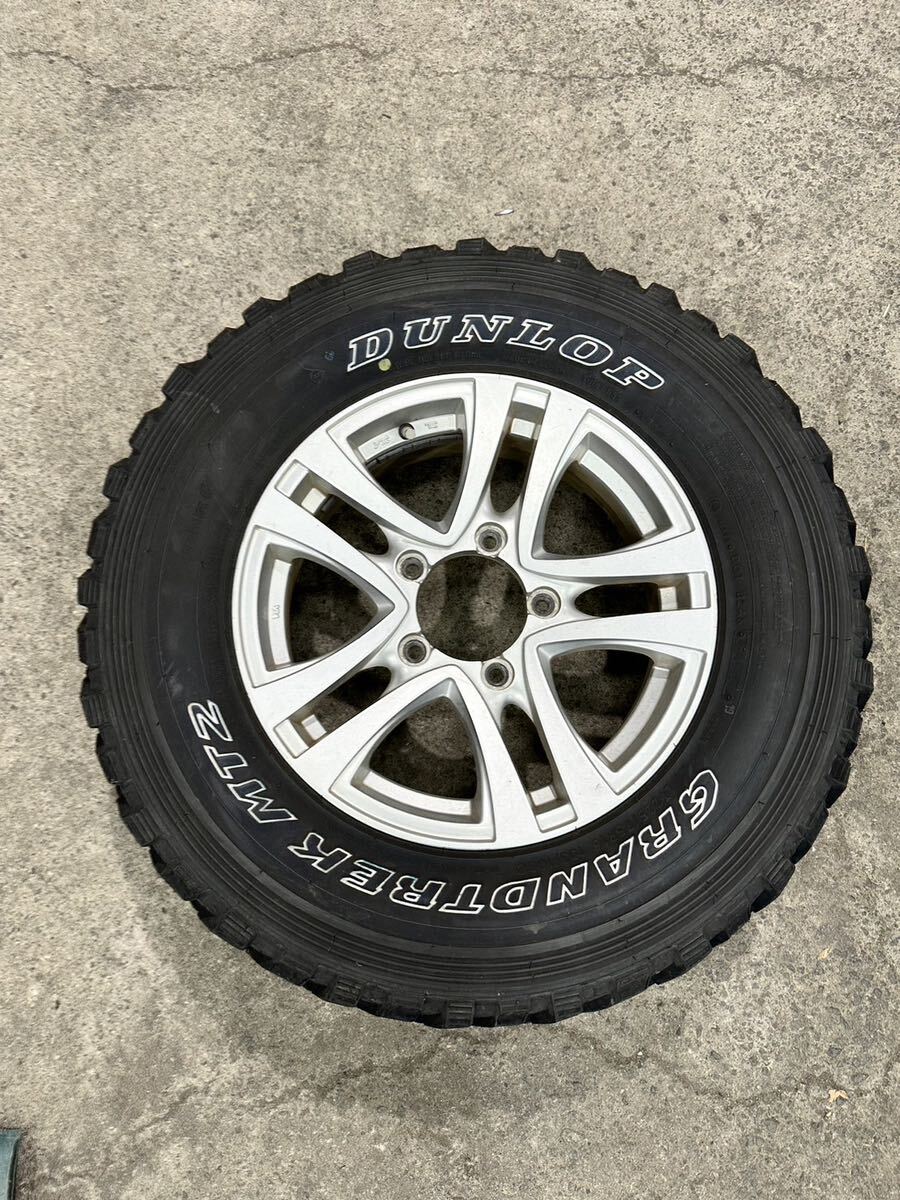 ジムニー グラントレック DUNLOP GRANDTREK MT2 225/75r16 マッドタイヤ ホワイトレターの画像8