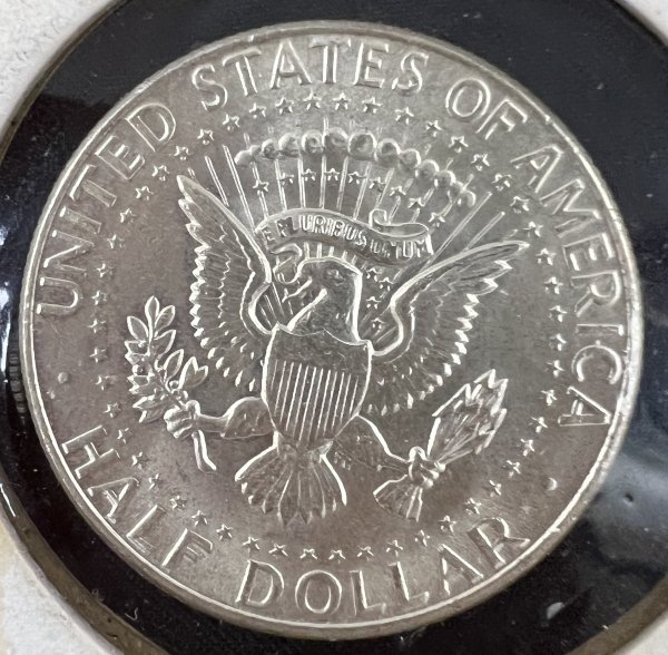 管636/即決 送料込 リバティ 銀貨 1964年 2枚セット LIBERTY アメリカ USA ケネディ HALF DOLLAR ハーフダラー 50セント 古銭 シルバーの画像4