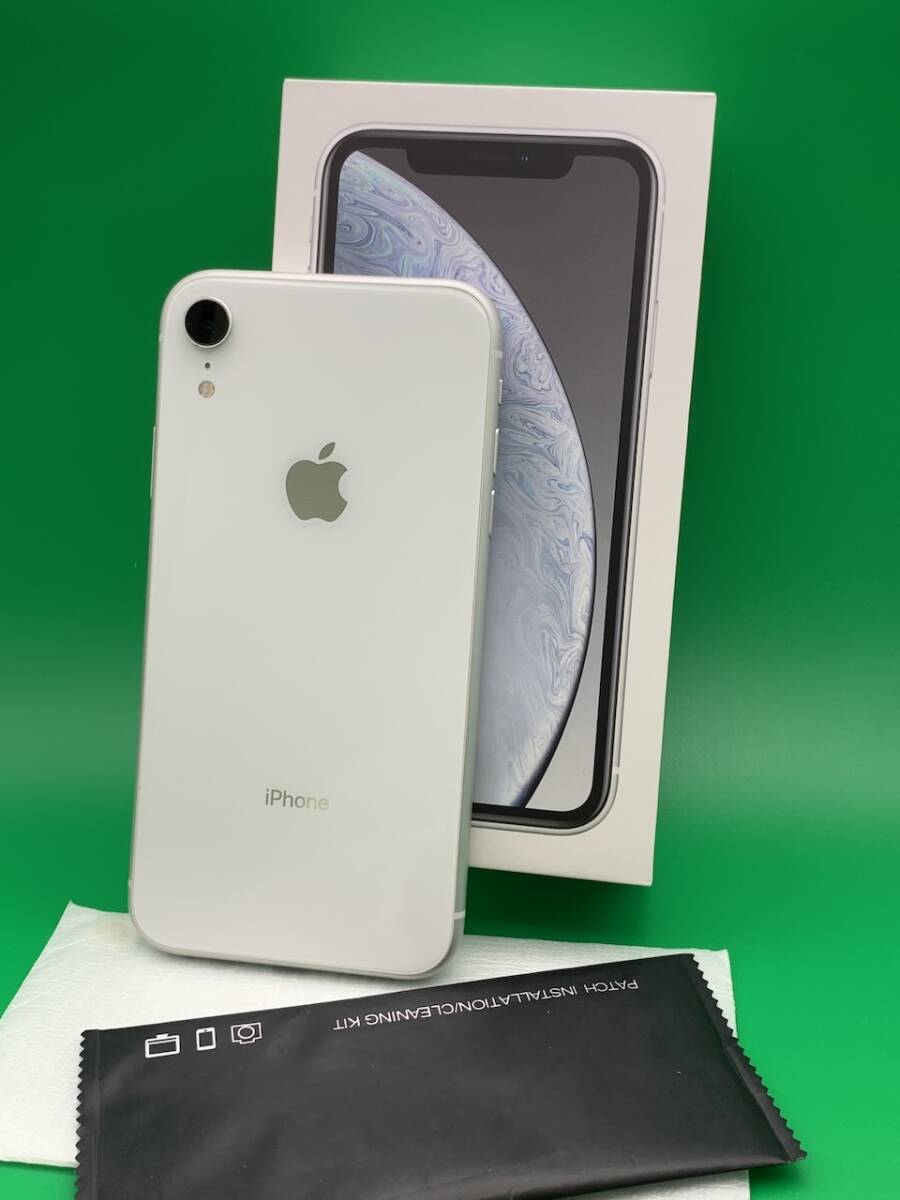 ★バッテリー新品 iPhone XR 64GB SIMフリー 最大容量100% 格安SIM可 docomo ○ MT032J/A ホワイト 中古 新古品 BP2290 3_画像4