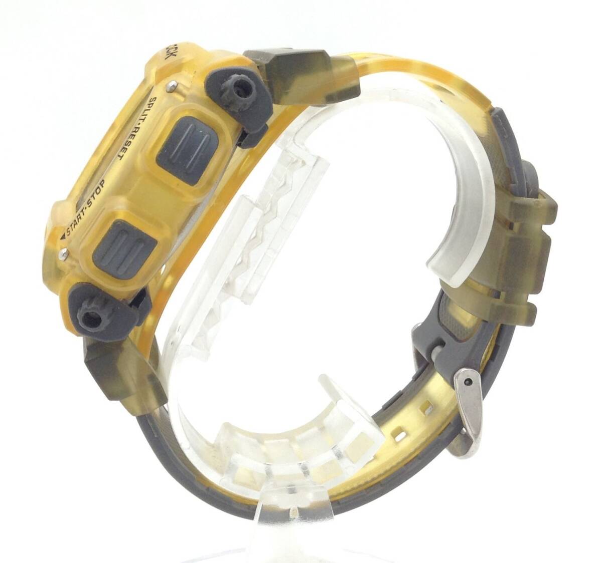 不動品【 CASIO G-SHOCK Shock Resistant 腕時計 1647 DW-9000 】カシオ メンズ 腕時計 デジタル文字盤 ジャンク品 中古品 保管品 MNの画像3