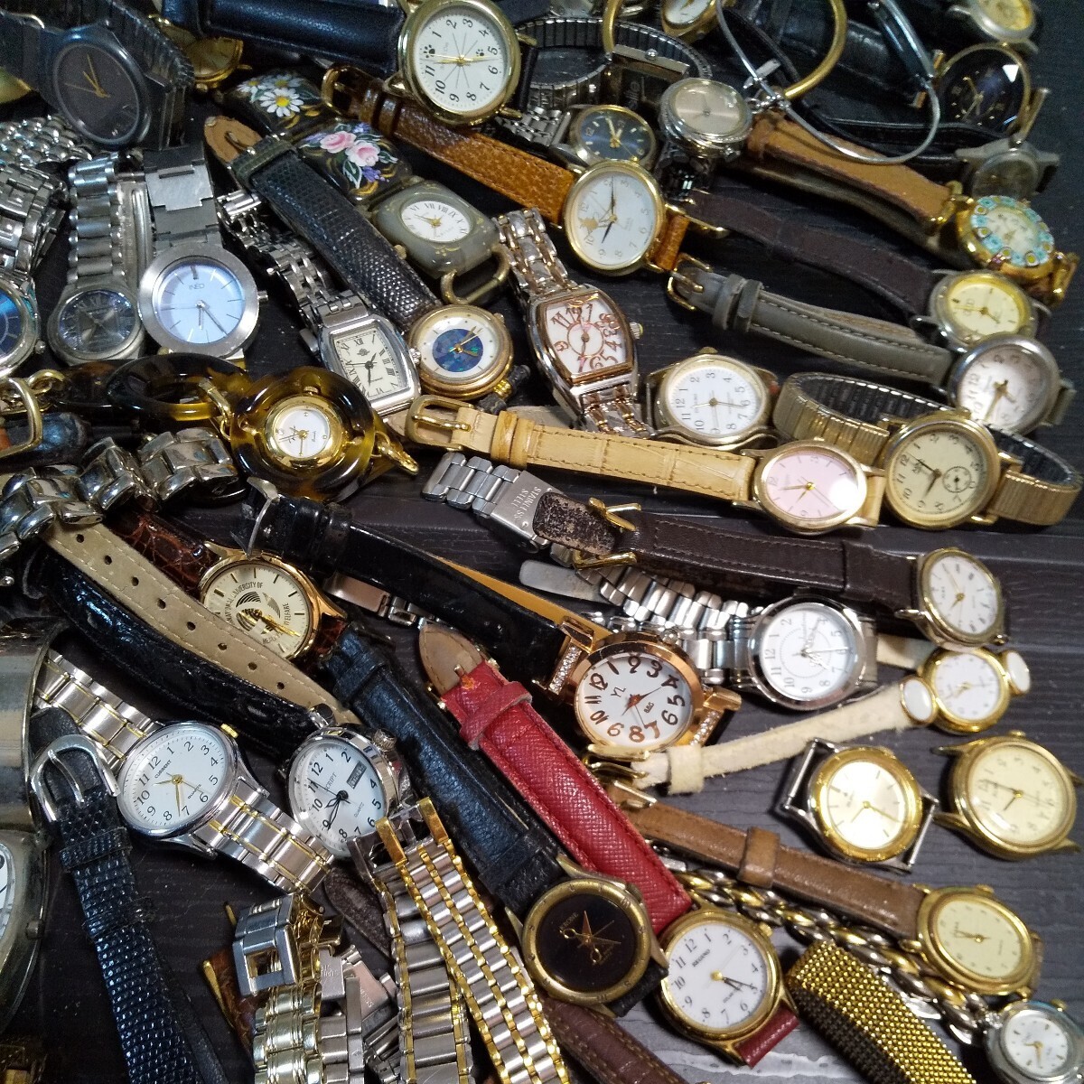腕時計まとめ SEIKO CITIZEN ALBA TIMEX TECHNOS ELGIN renoma ANNE KLEIN MARC JACOBS などレディース腕時計合計170個 ジャンクの画像7