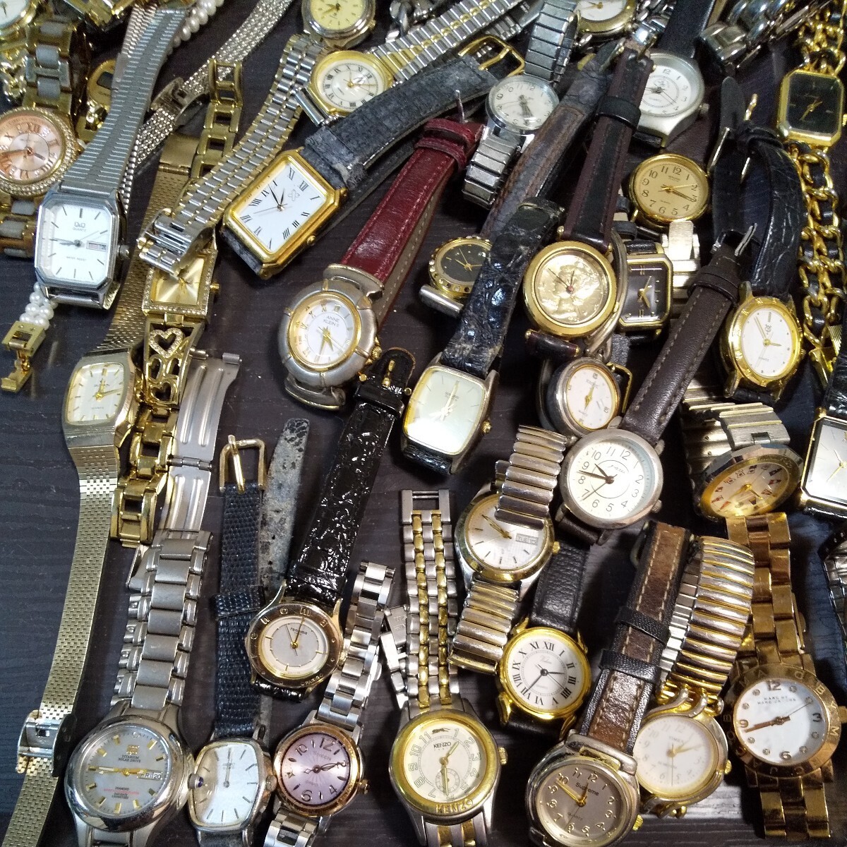 腕時計まとめ SEIKO CITIZEN ALBA TIMEX TECHNOS ELGIN renoma ANNE KLEIN MARC JACOBS などレディース腕時計合計170個 ジャンクの画像4